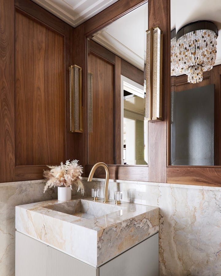 Abrams-Valenti-Luxury-Interior-Design-N-Michigan-Avenue-Powder-Room