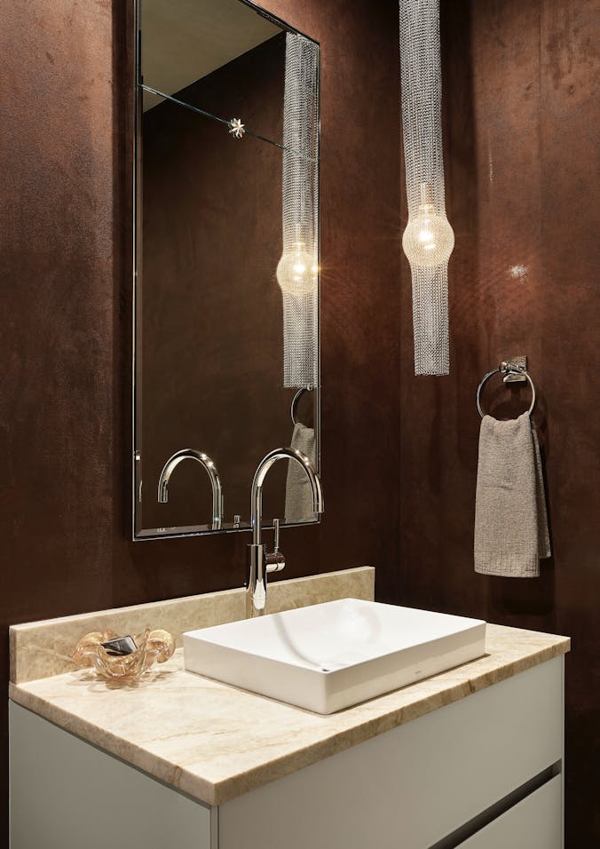 Abrams-Valenti-Luxury-Interior-Design-Renelle-Powder-Room