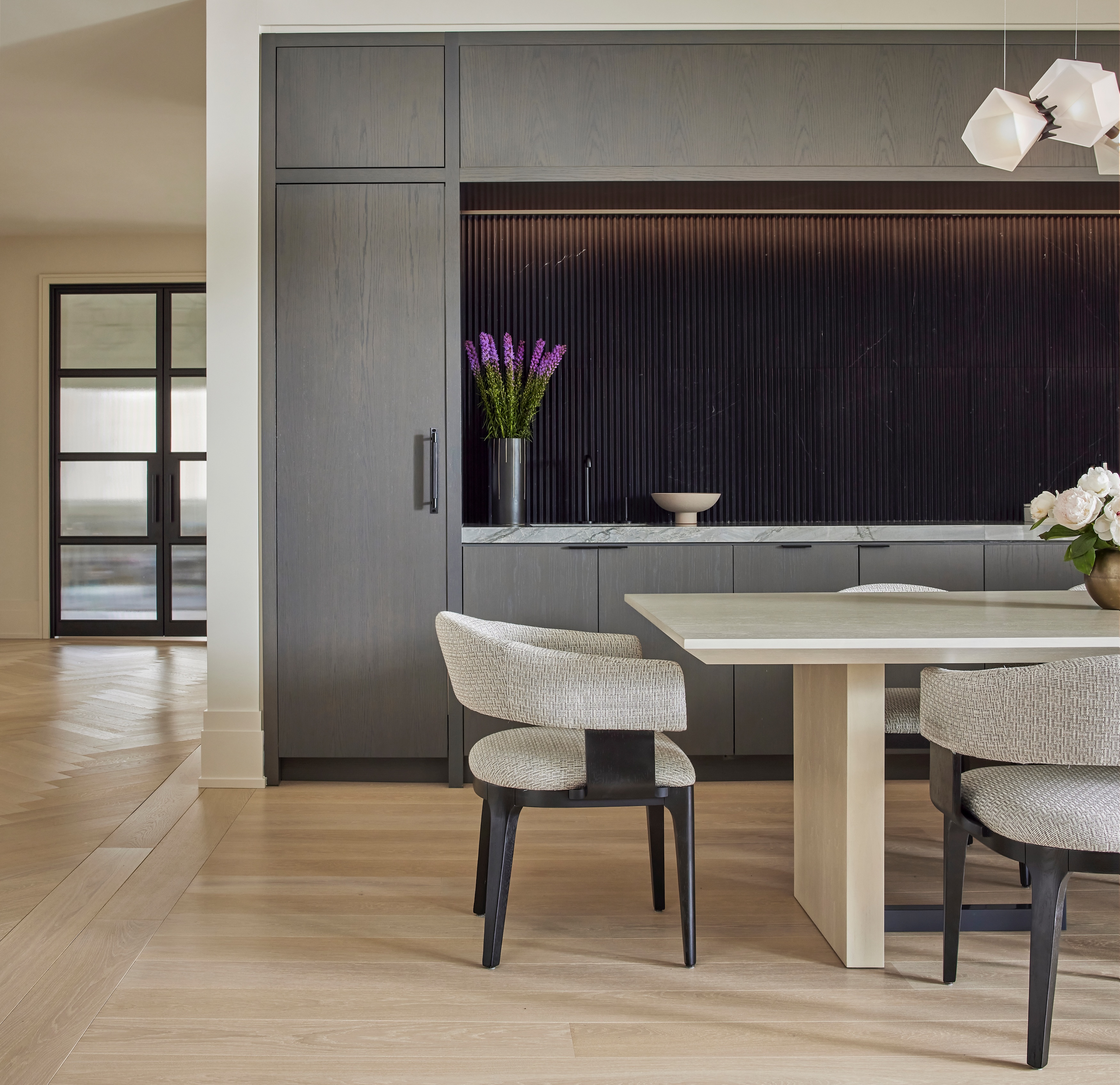 Abrams-Valenti-Luxury-Interior-Design-Willow-Dining-Room-Detail