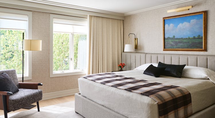 Abrams-Valenti-Luxury-Interior-Design-Wells-Master-Bedroom