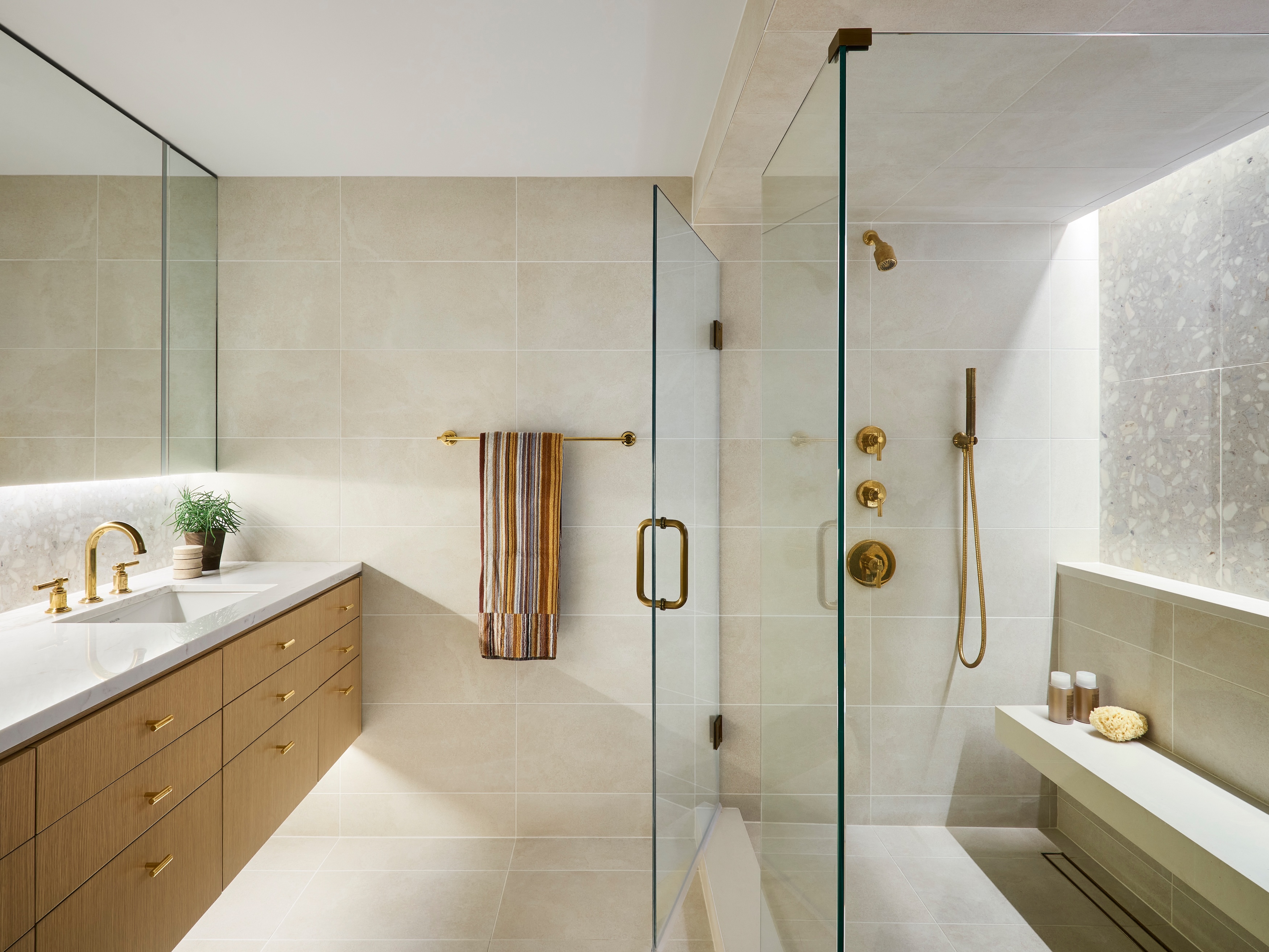 Abrams-Valenti-Luxury-Interior-Design-Wells-Master-Bathroom