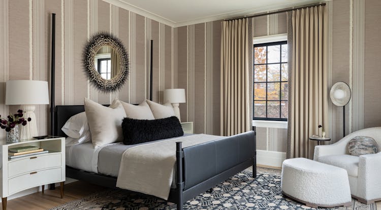 Abrams-Valenti-Luxury-Interior-Design-Burling-Guest-Bedroom
