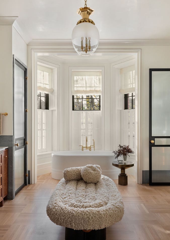 Abrams-Valenti-Luxury-Interior-Design-Burling-Master-Bathroom
