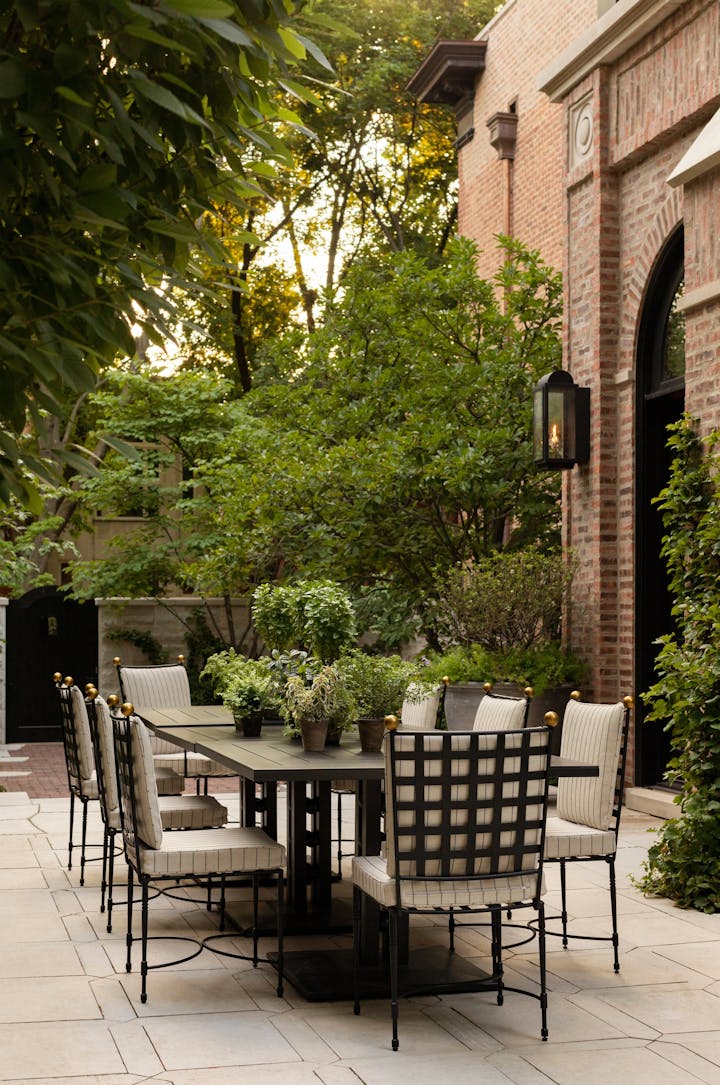 Abrams-Valenti-Luxury-Interior-Design-Burling-Patio