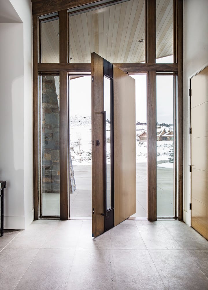 Abrams-Valenti-Luxury-Interior-Design-Park-City-Entryway