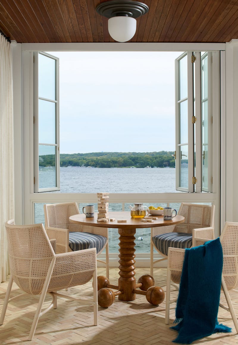 Abrams-Valenti-Luxury-Interior-Design-Lake Geneva-Sunroom