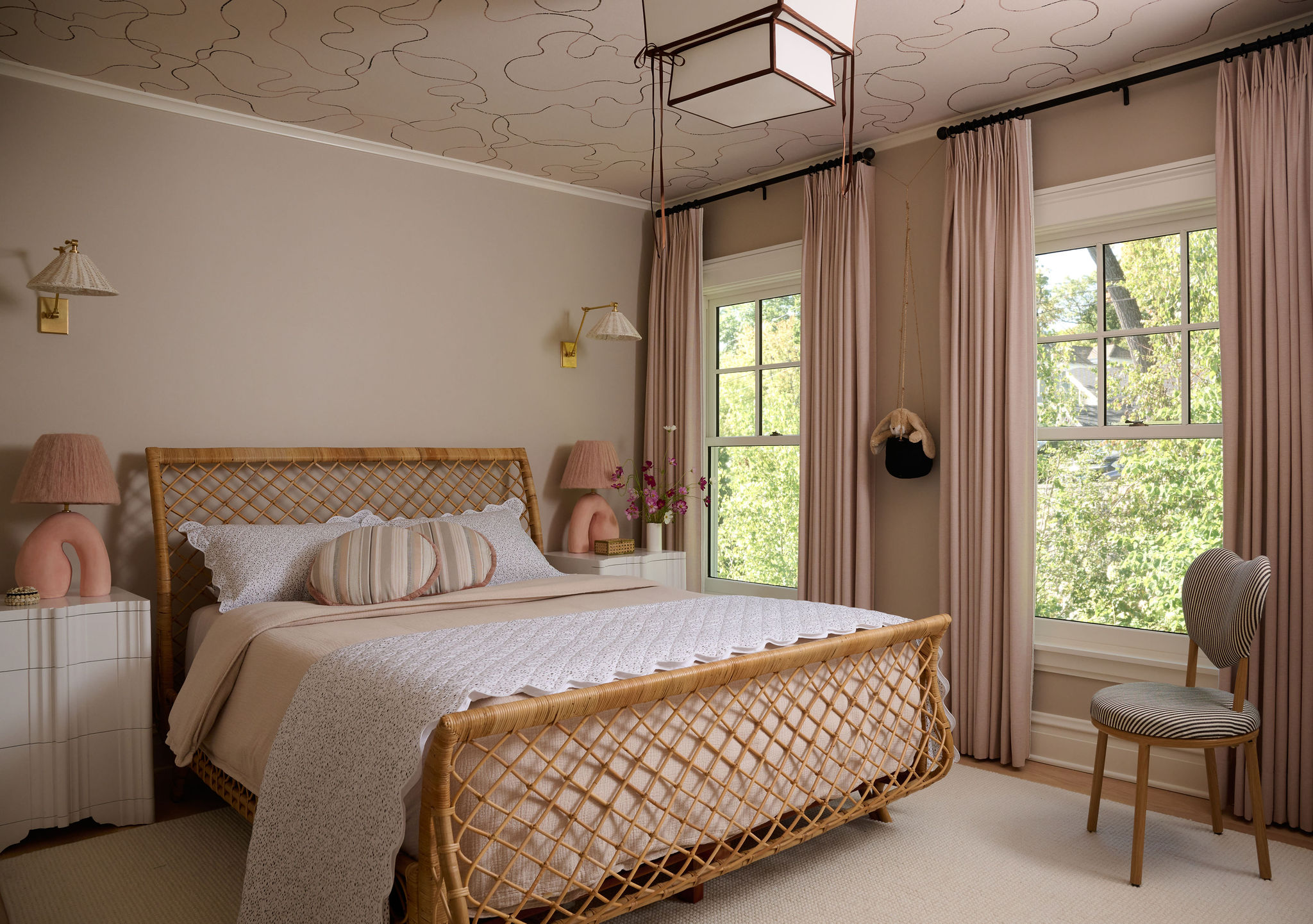 Abrams-Valenti-Luxury-Interior-Design-Lake Geneva-Girls Bedroom