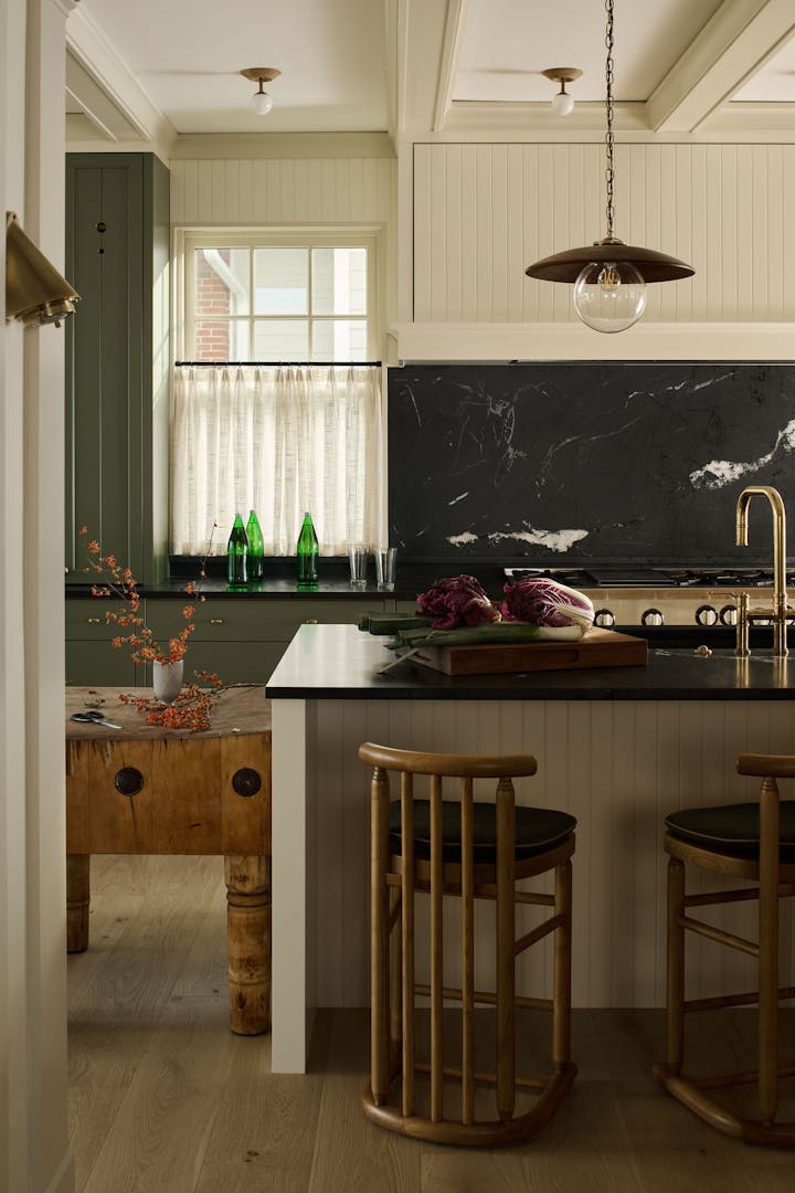 Abrams-Valenti-Luxury-Interior-Design-Lake Geneva-Kitchen