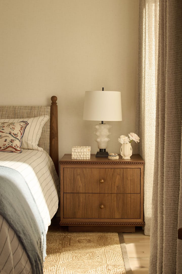 Abrams-Valenti-Luxury-Interior-Design-Lake Geneva-Primary Bedroom