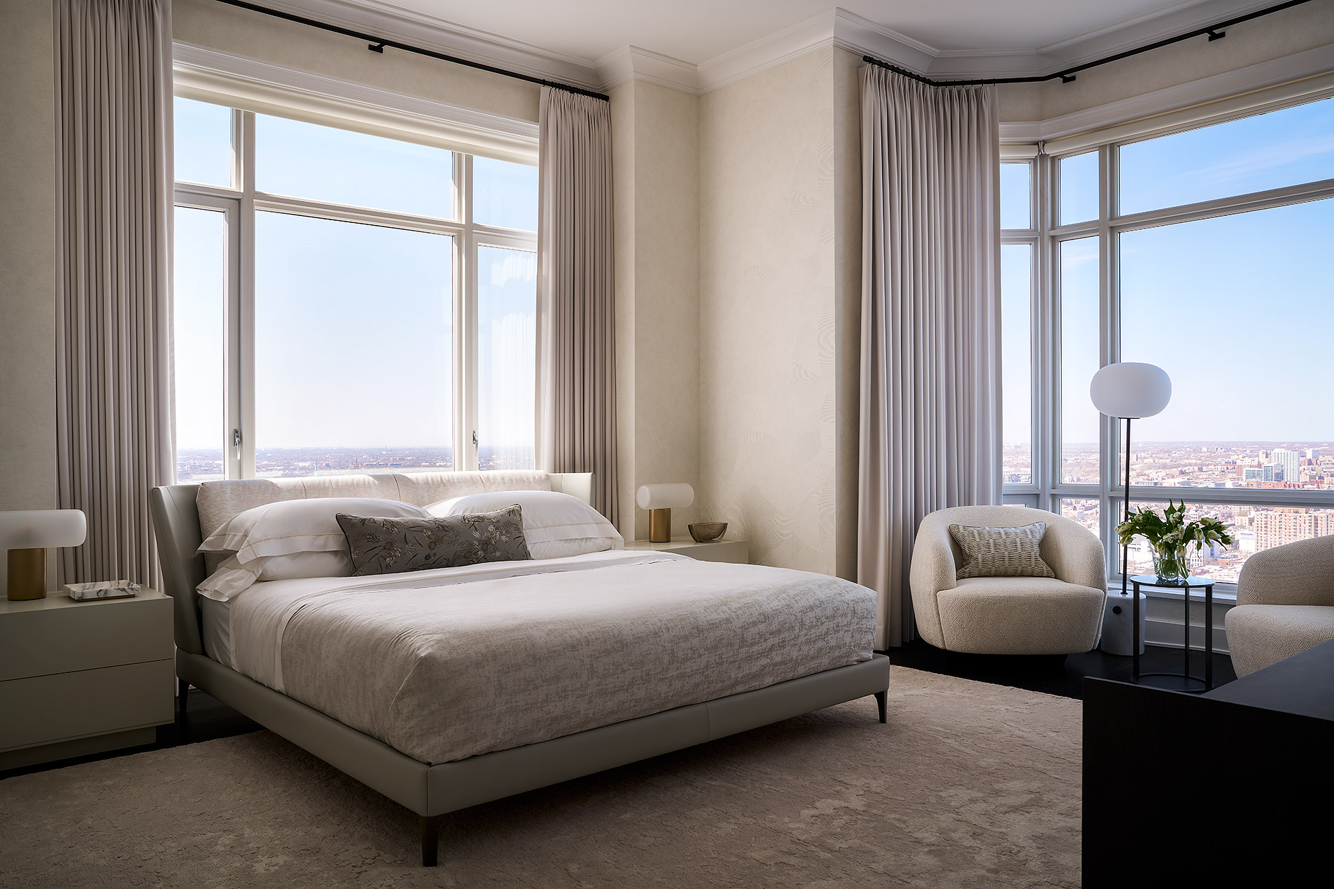 Abrams-Valenti-Luxury-Interior-Design-North Lakeview-Bedroom North West