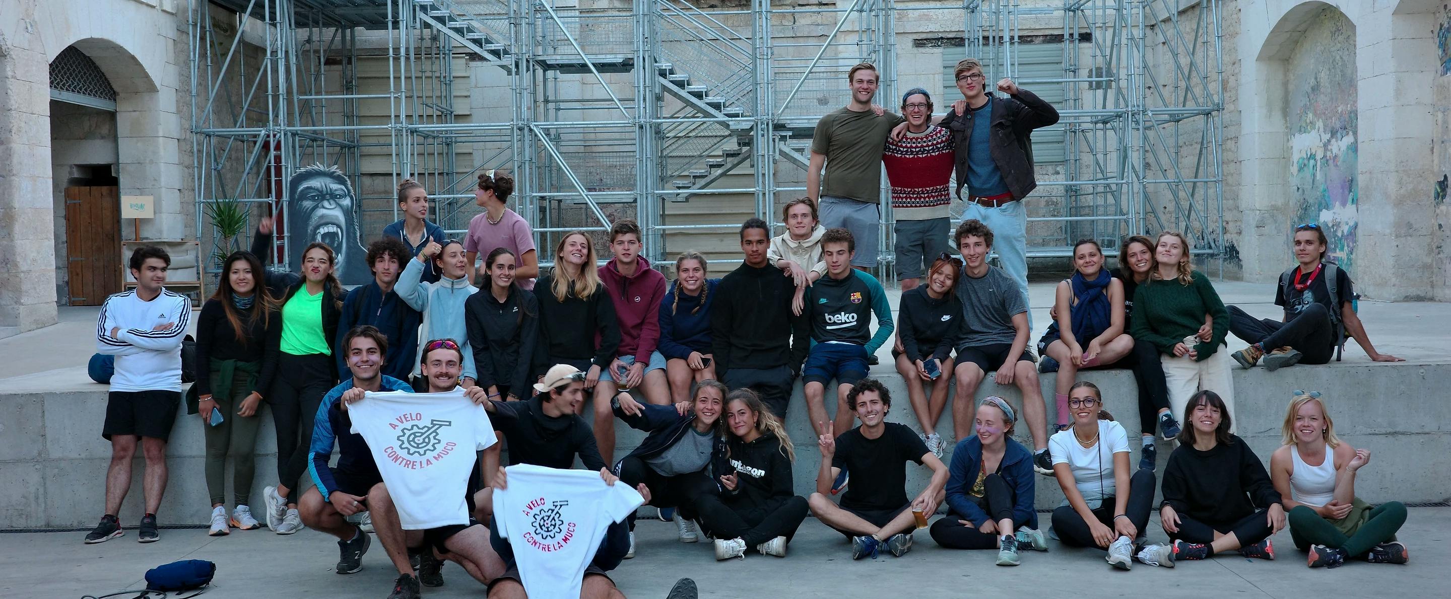 Photo de famille d'à vélo contre la muco