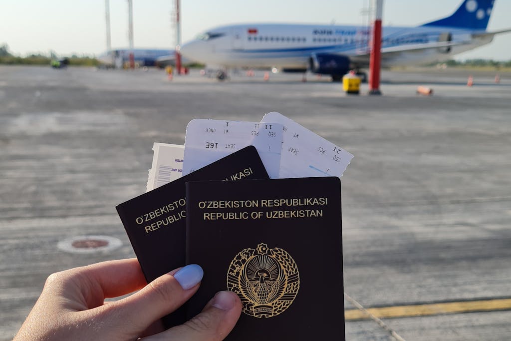 Chet ellik talabalar bilan yotoqxonada shaxsiy jinsiy aloqa Men bogiz mushukni yalagan odamman