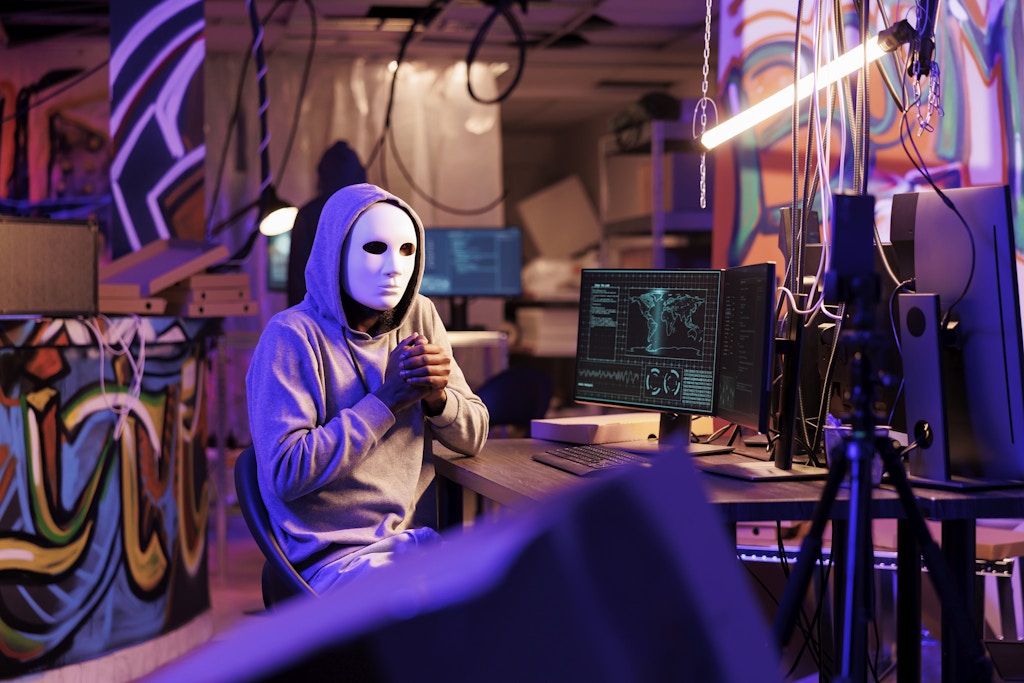 Qarmoqqa qanday ilindim: bir firibgarlik tarixi