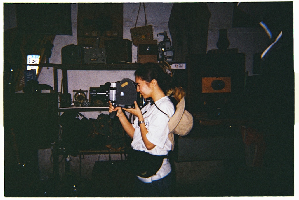 Янгиабад. Отдел с винтажными камерами