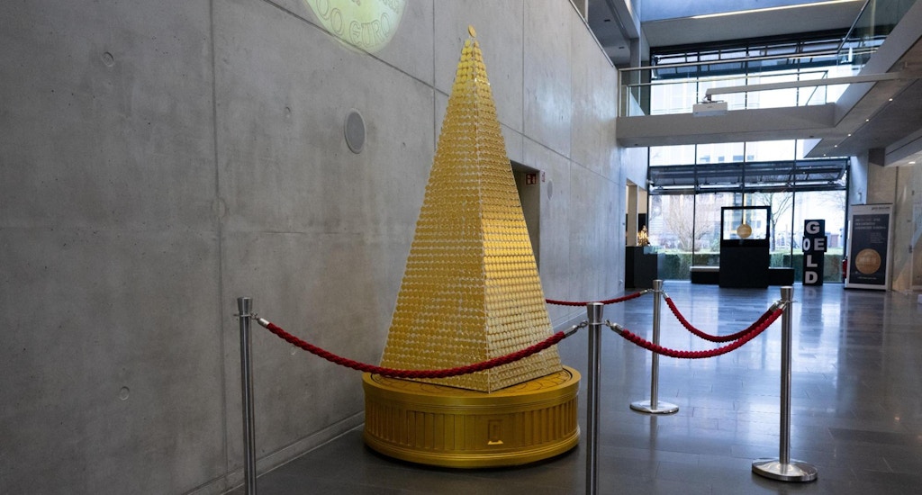 Ёлка из книги рекордов Гиннесса