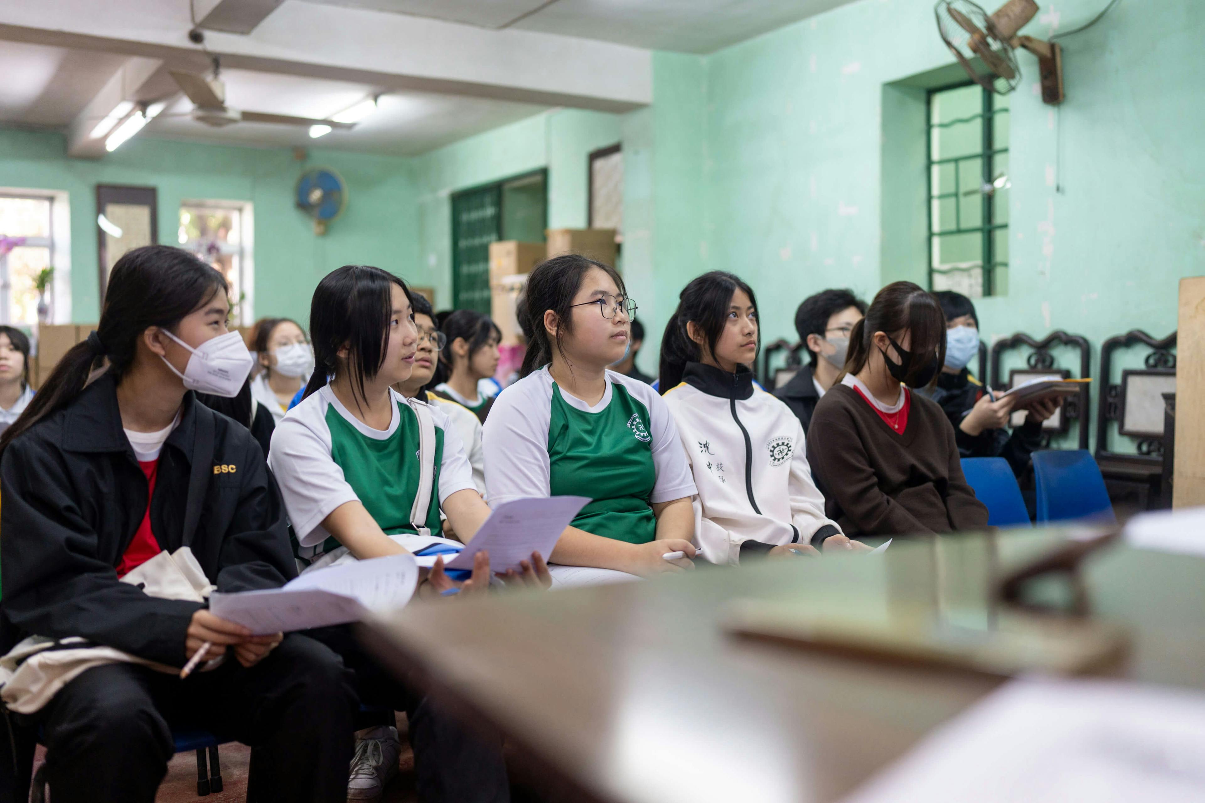 「聞」- 專注聆聽