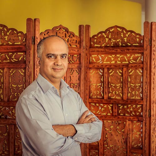 Dr. med Ananda Chopra