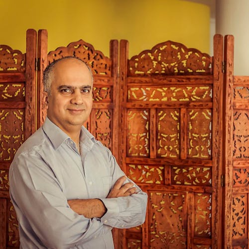 Dr. med Ananda Chopra Dr. med Ananda Chopra