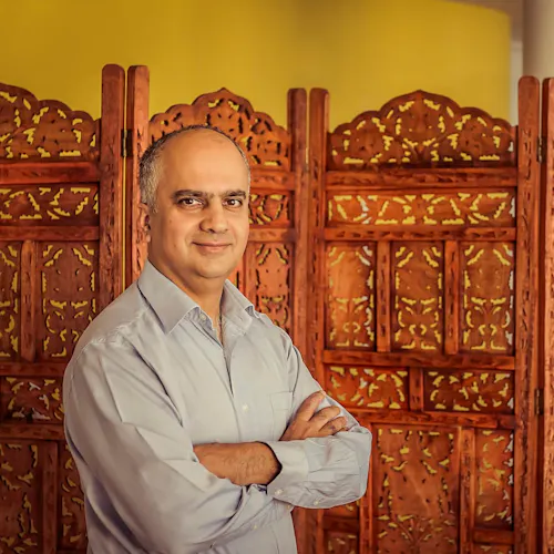 Dr. med Ananda Chopra