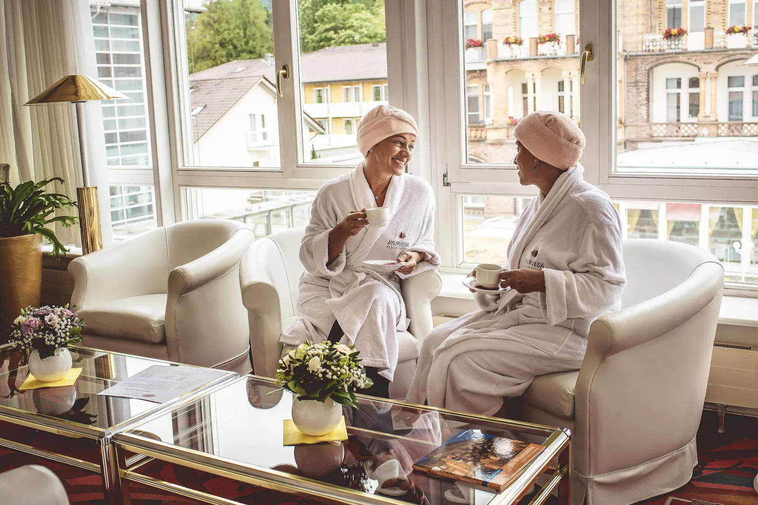 Gemeinsam Zeit verbringen im Teeraum der Ayurveda-Klinik Gemeinsam Zeit verbringen im Teeraum der Ayurveda-Klinik