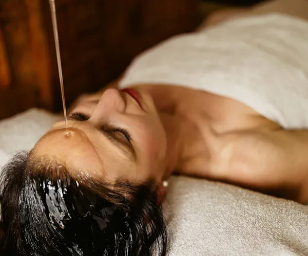 Ölbad des Kopfes