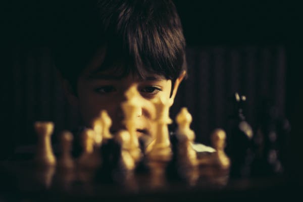 learn-value-of-patience-while-playing-chess-game