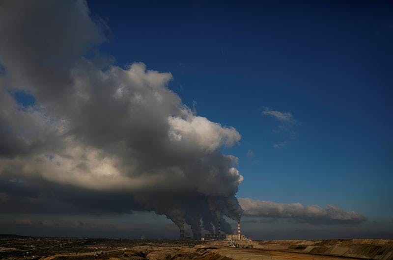Smoke and steam from coal plant