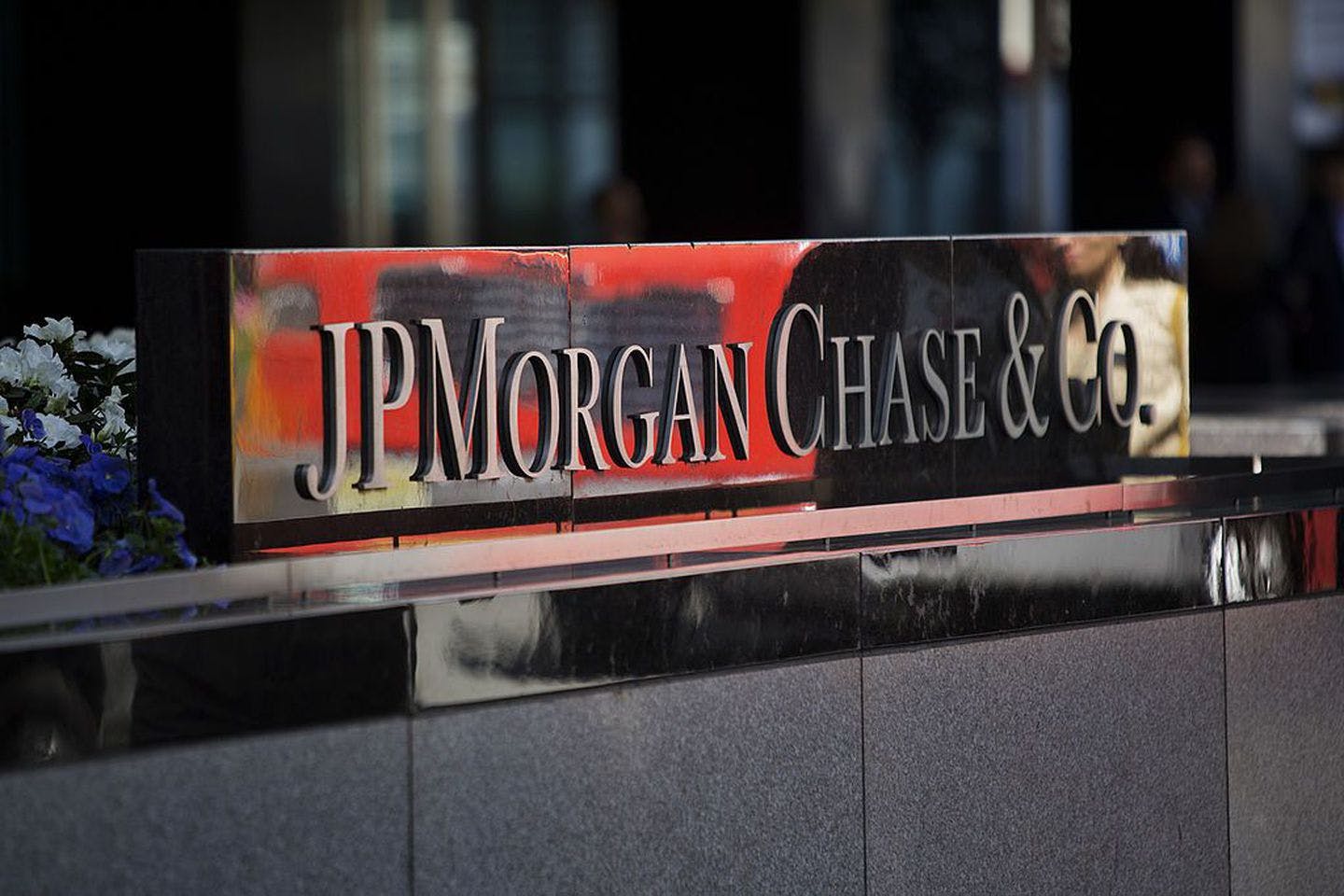 JP Morgan Chase sign