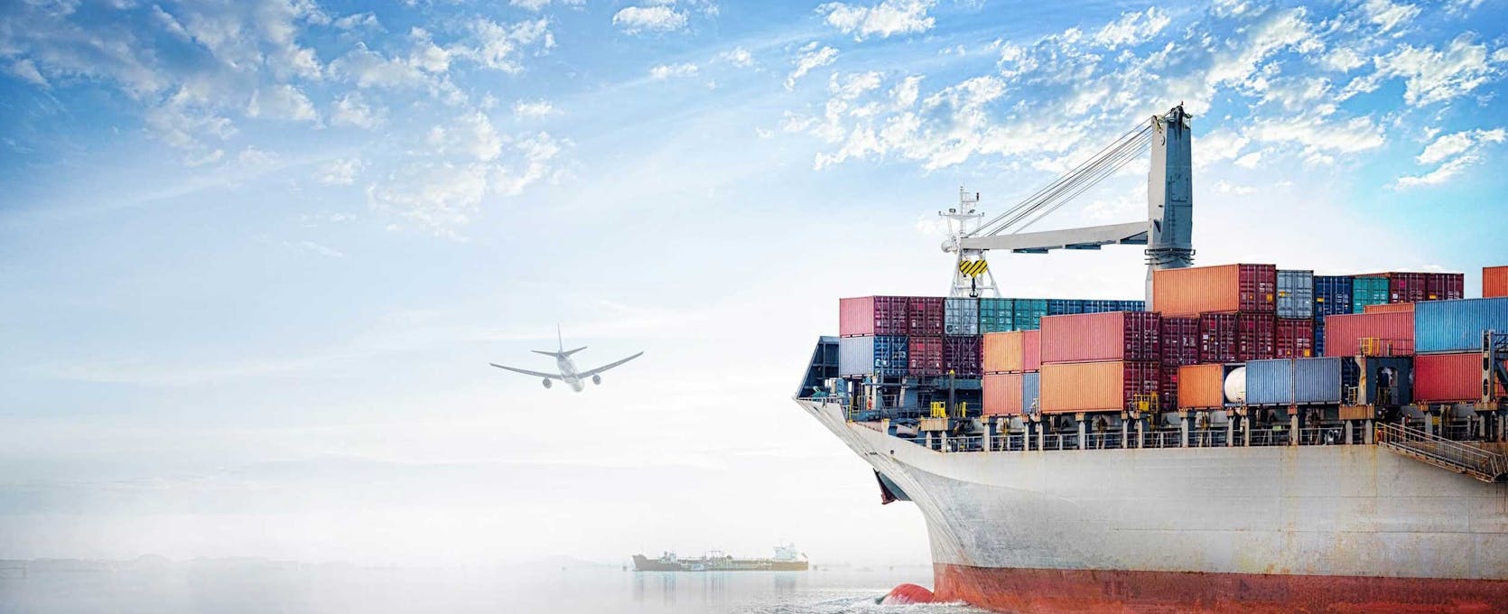 International supply chain, air and shipping