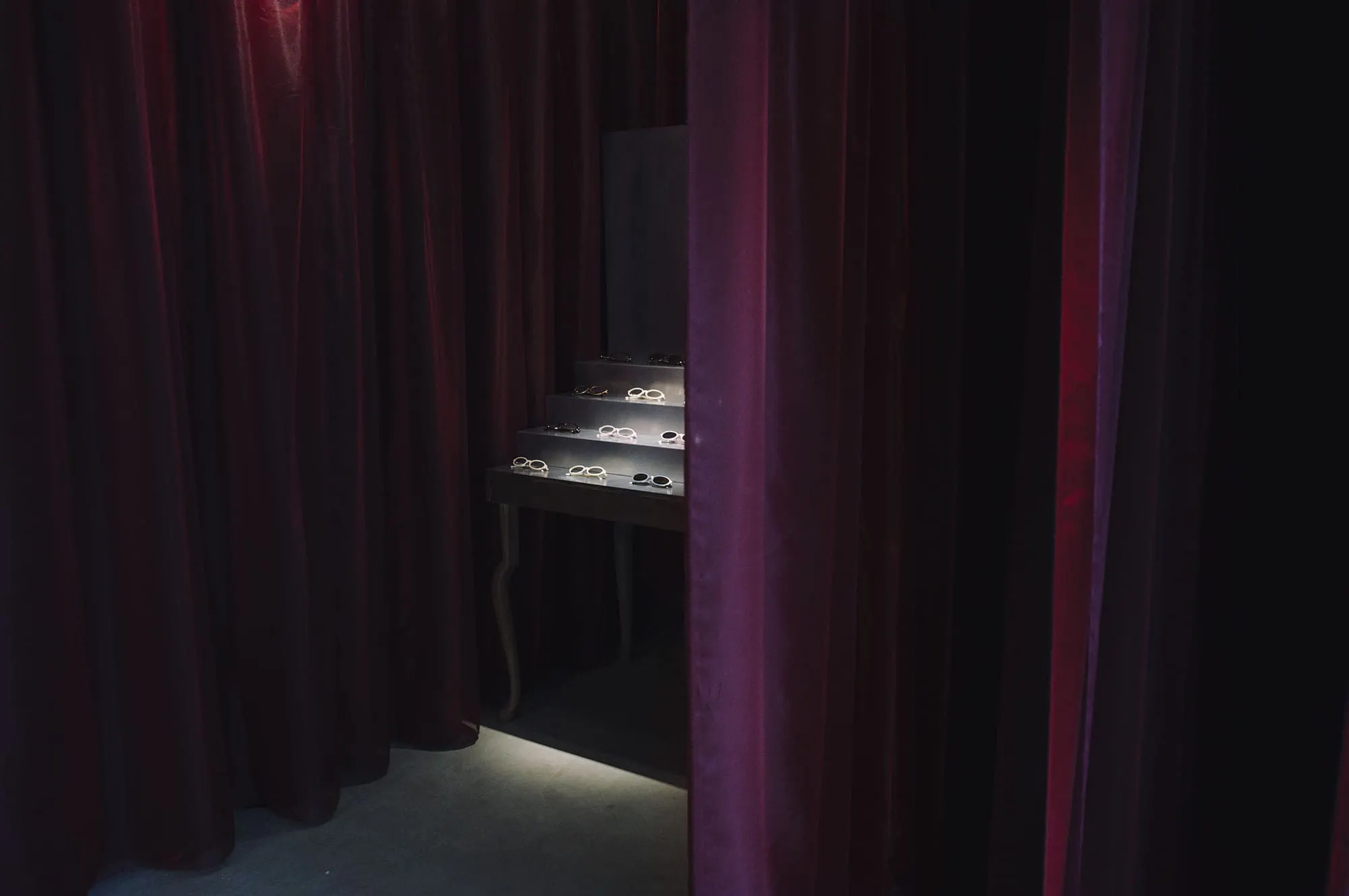 LOVE ROOM
