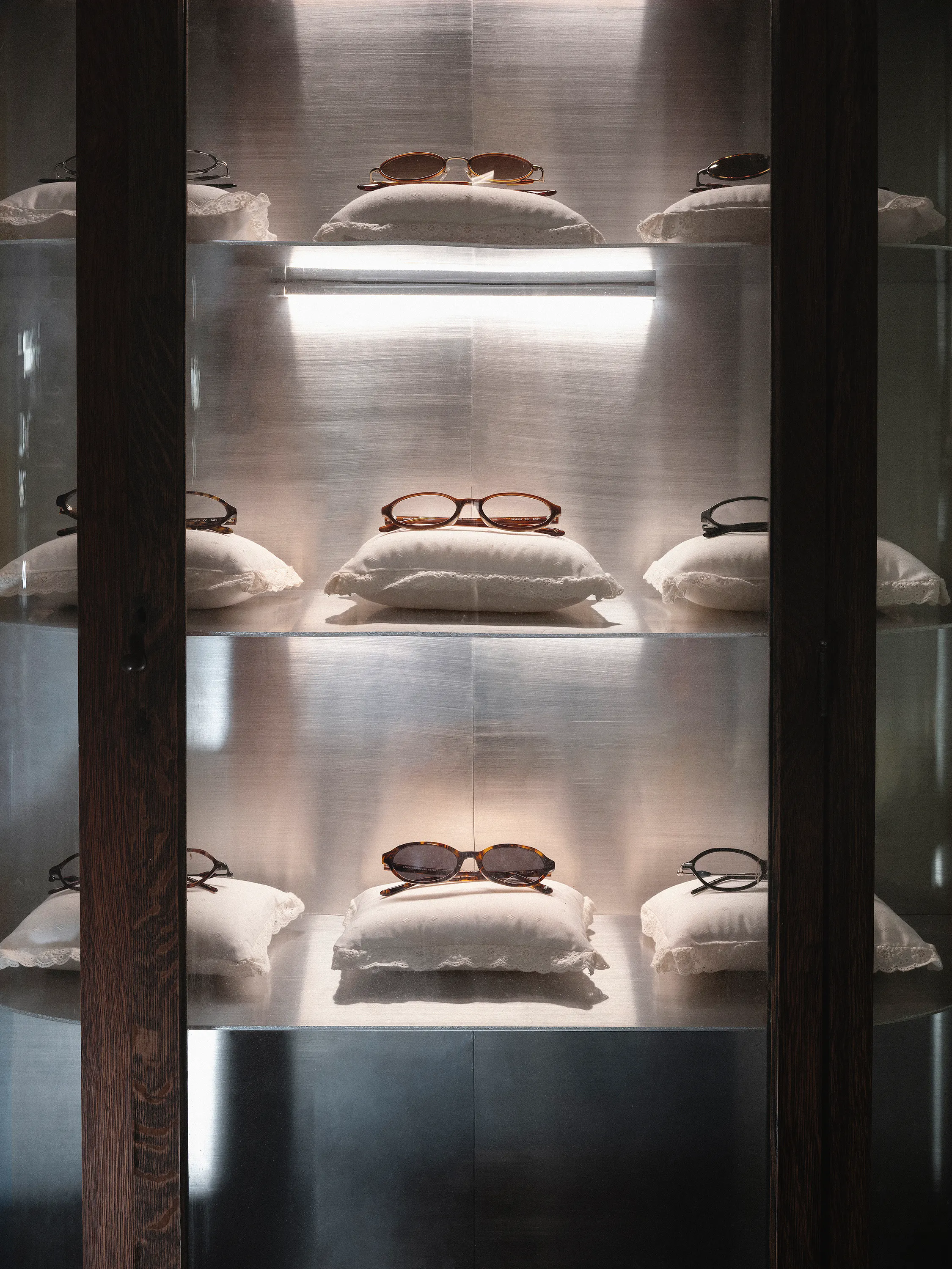 VITRINE