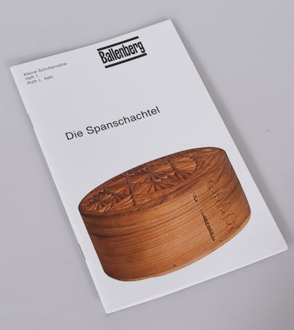 Kaufen Sie die Publikation «Die Spanschachtel» im Onlineshop des Freilichtmuseums Ballenberg.