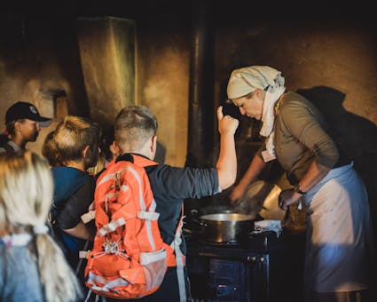 Für Schulen bietet das Freilichtmuseum Ballenberg spannende Schulprogramme und Führungen an.