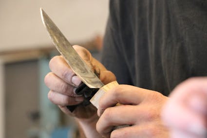 Besuchen Sie den Kurs Schmieden – Messer im Kurszentrum Ballenberg.