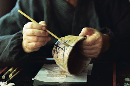 Besuchen Sie den Kurs Lackieren – Kintsugi Urushi im Kurszentrum Ballenberg.