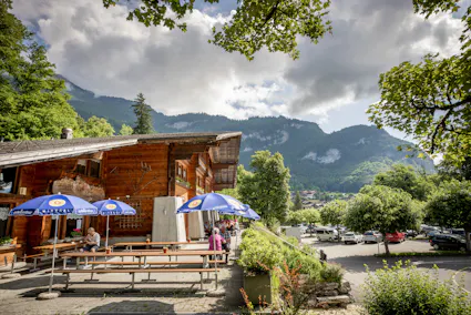 Der Gasthof Wilerhorn beim Eingang Ost des Freilichtmuseums Ballenberg.
