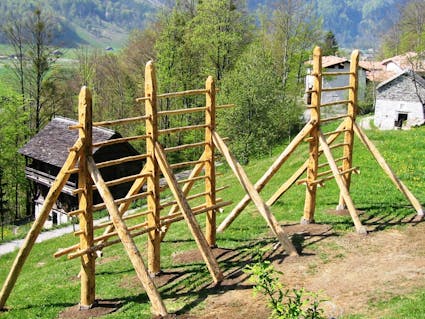 Die Kornhisten aus dem Tessin (Rekonstruktion) im Freilichtmuseum Ballenberg.