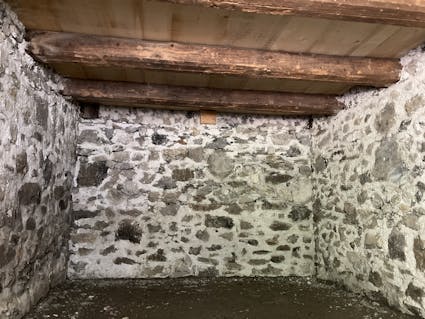 Mit der Translozierung vom Schulhaus aus Unterheid aus dem Jahr 1830 erweitert das Freilichtmuseum Ballenberg seine Sammlung.