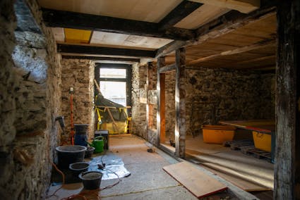 Mit der Translozierung vom Schulhaus aus Unterheid aus dem Jahr 1830 erweitert das Freilichtmuseum Ballenberg seine Sammlung.