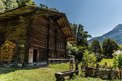 Das Bauernhaus aus Bonderlen / Adelboden BE (1011) im Freilichtmuseum Ballenberg.
