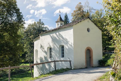 Die eindrückliche Kapelle aus Turtig/Raron kann auf dem Ballenberg entdeckt werden.