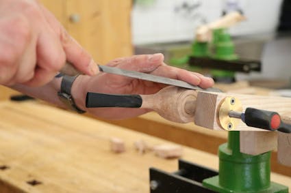 Besuchen Sie den Grundkurs Tabakpfeifenbau im Kurszentrum Ballenberg.