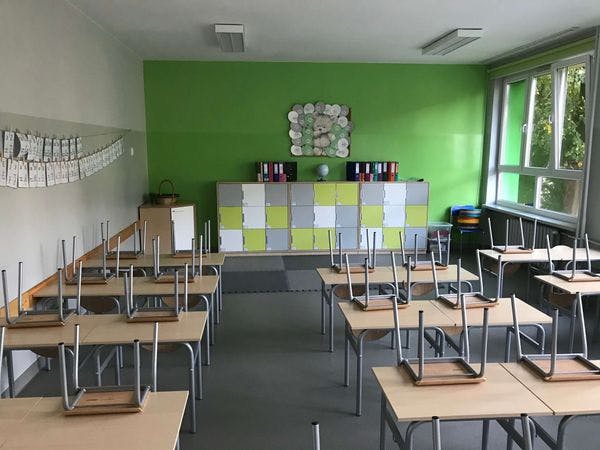 <p>Sala lekcyjna</p>