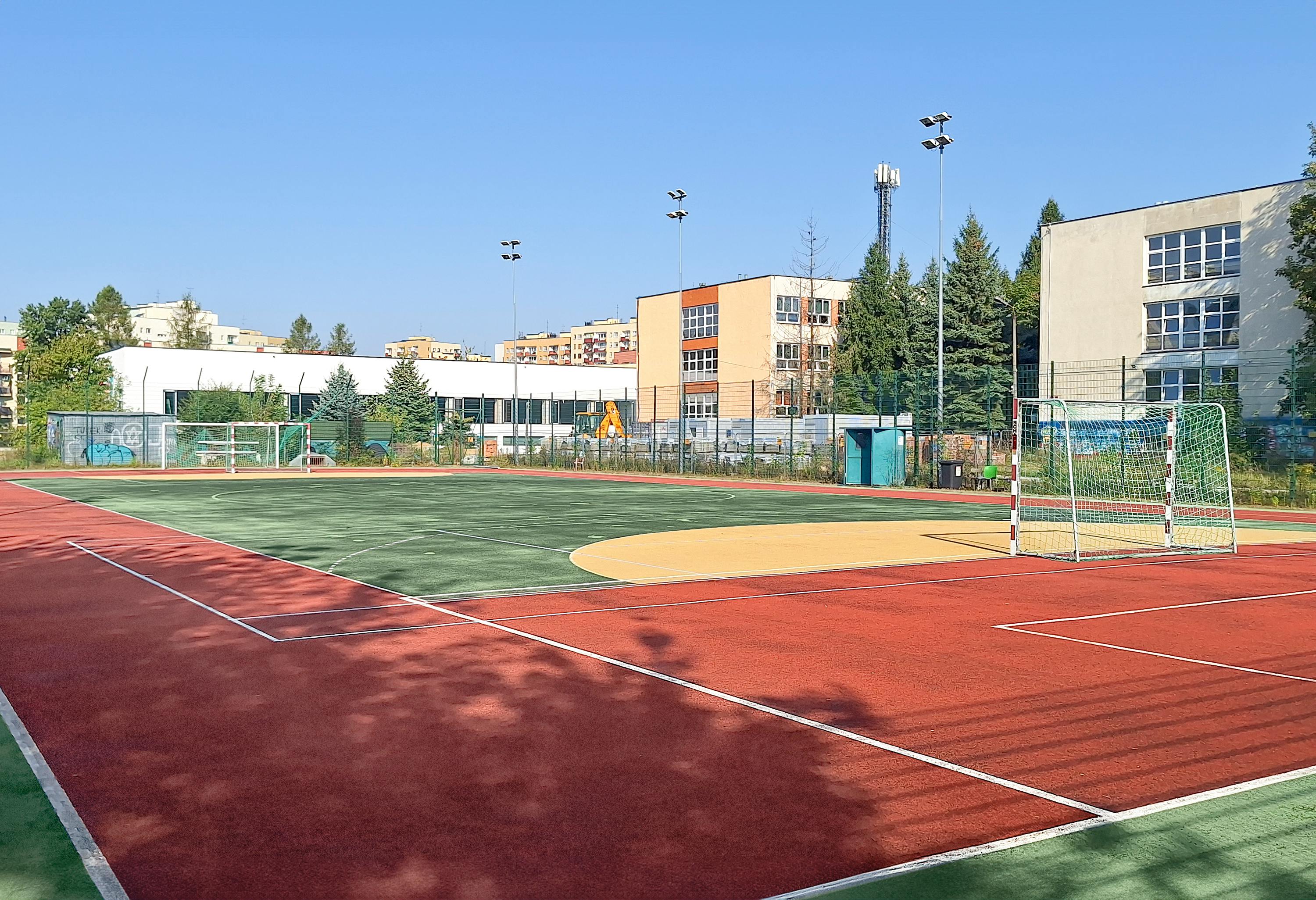 <p>Multi-functional court</p>