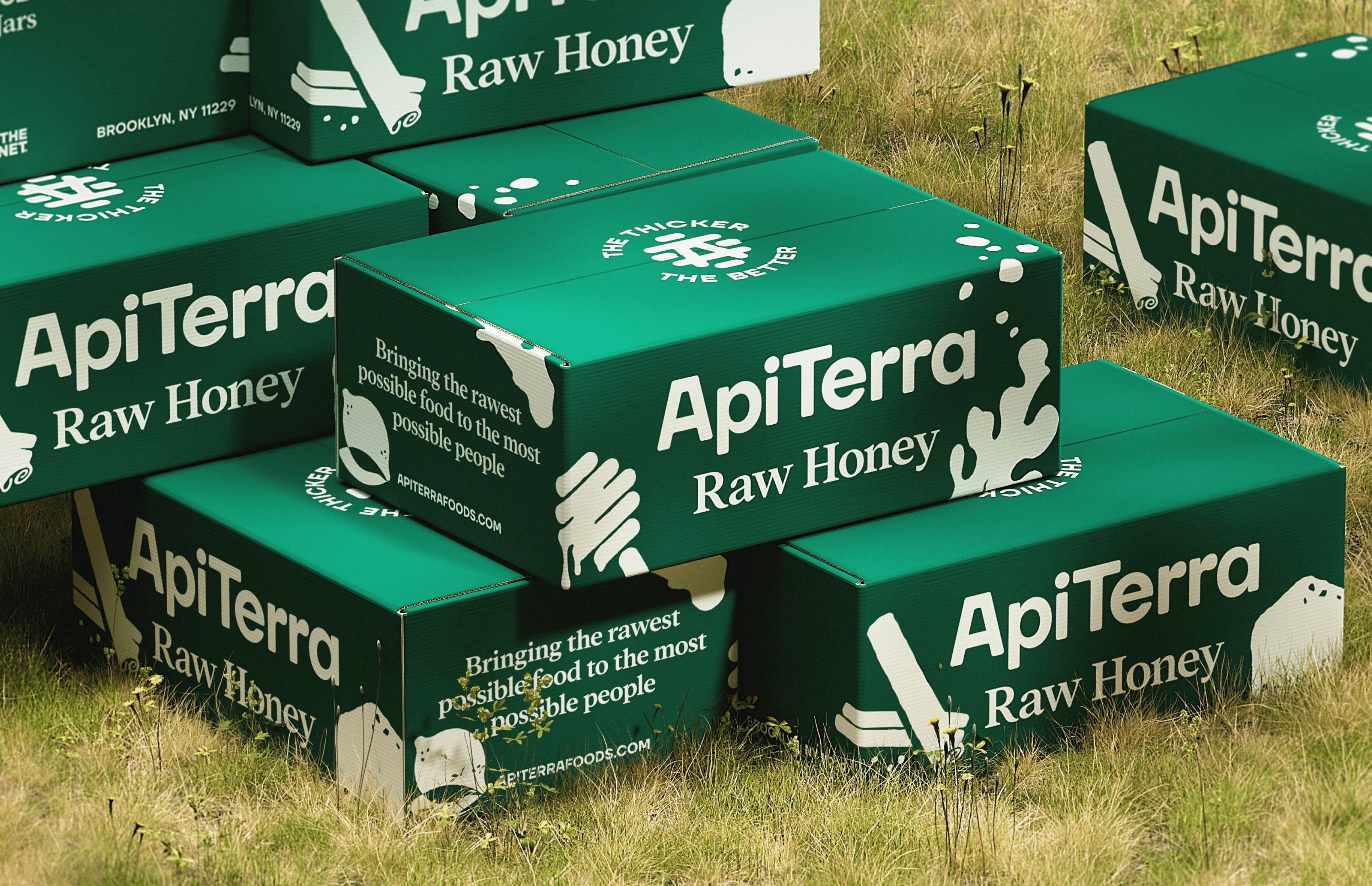 apiterra green multipacks on grass