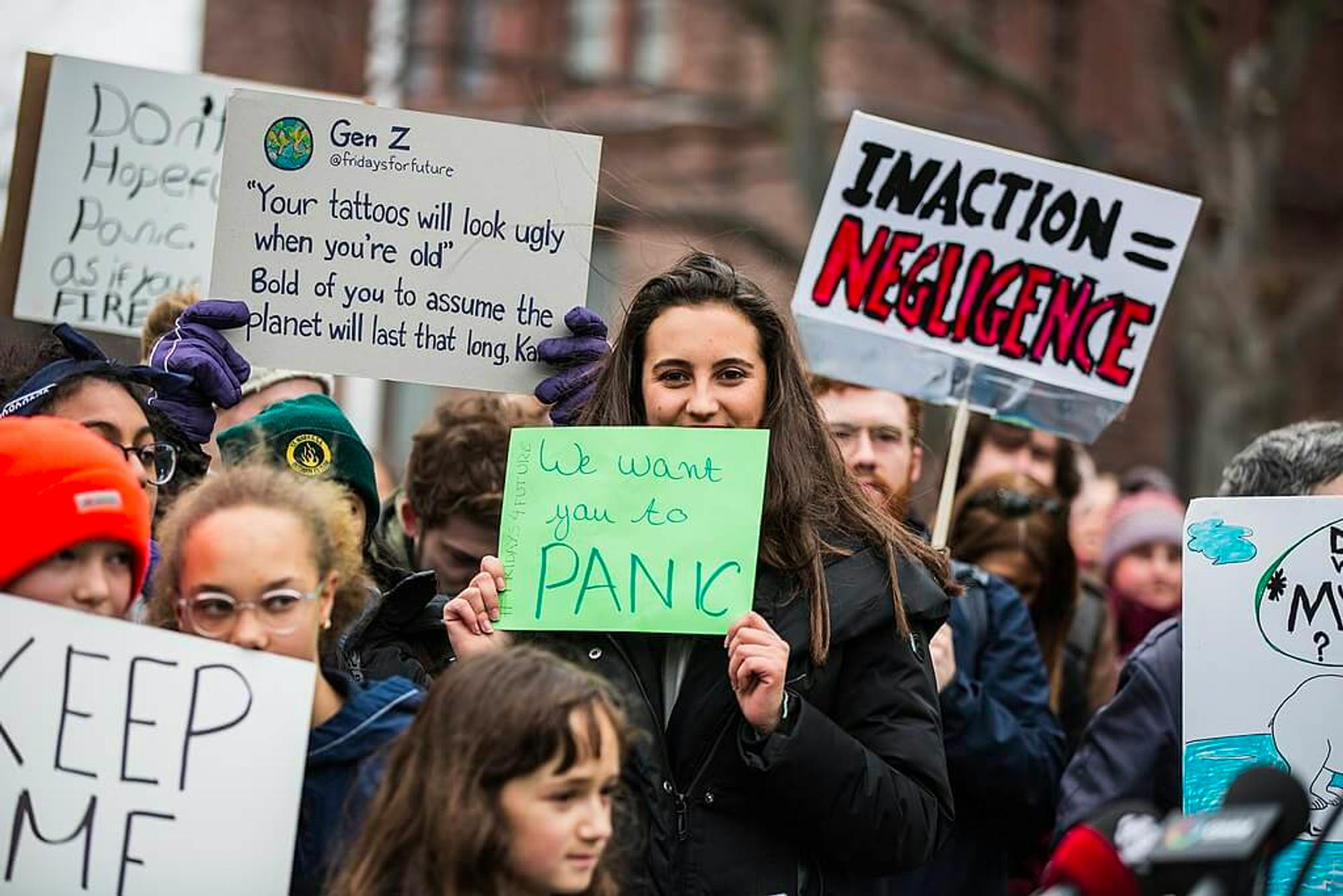 Alienor Rougeot running and participating in a climate strike