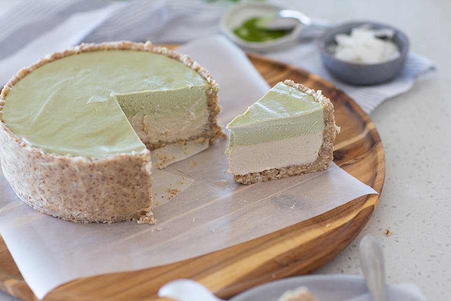 raw matcha vanilla cheesecake