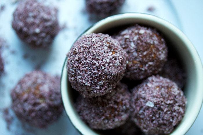 Bare-Chocolate-Bliss-Balls_1.jpg