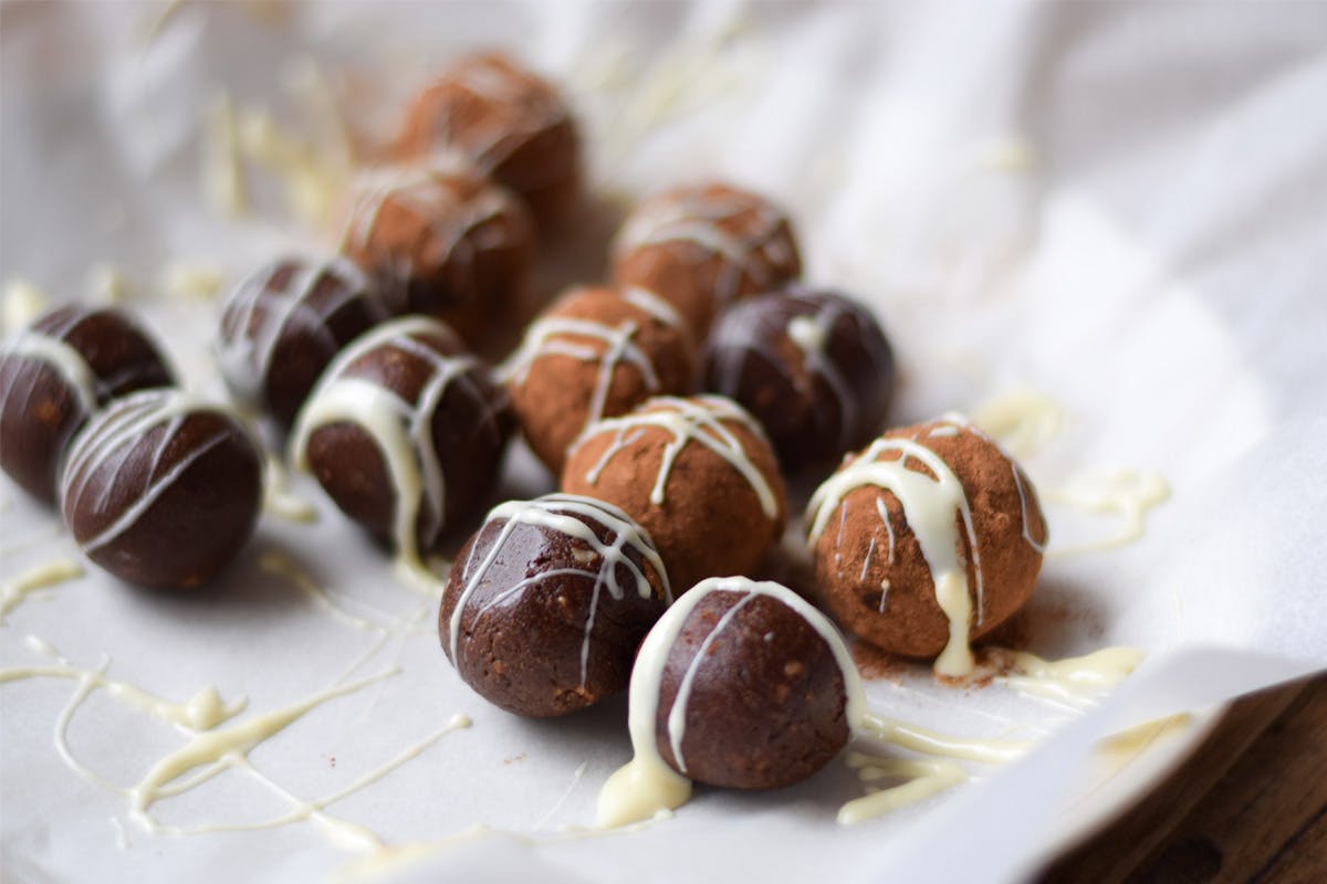 Christmas Spiced Protein Chocolate Truffles
