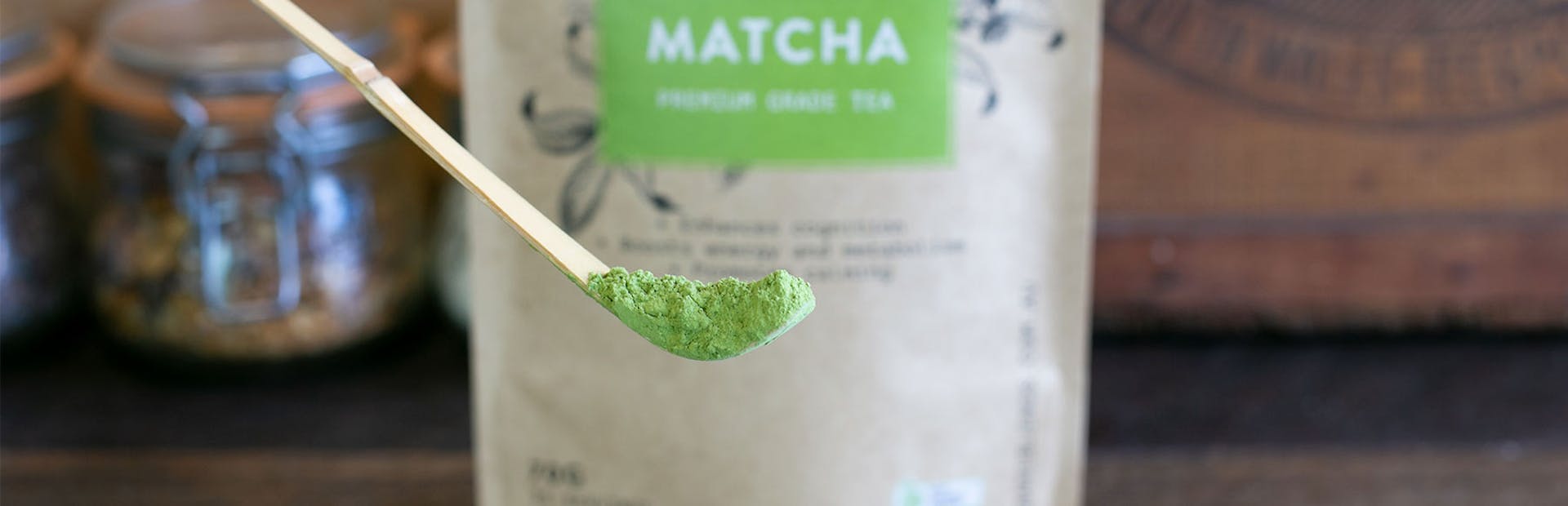 organic matcha green tea on spoon